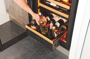 Встраиваемый монотемпературный винный шкаф V-INSP-S EuroCave I-090017-S фото 3 в Новосибирске