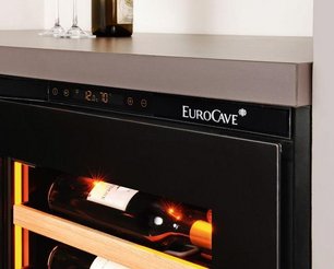 Встраиваемый монотемпературный винный шкаф EuroCave V-INSP-XS I-090012-XS фото 3 в Новосибирске