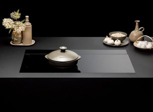 Варочная панель с вытяжкой Фалмек BRERA 90 VETRO NERO фото 4 в Новосибирске Варочная панель с вытяжкой Falmec BRERA 90 VETRO NERO фото 4 в Новосибирске