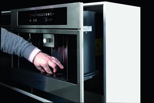 Встраиваемая кофемашина Fulgor Milano LCM 4509 TC WH фото 4 в Новосибирске