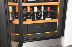 Встраиваемый монотемпературный винный шкаф V-INSP-S EuroCave I-090017-S фото 2 в Новосибирске