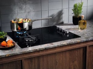 Варочная панель Электролюкс EGE6172NOK фото 4 в Новосибирске Варочная панель Electrolux EGE6172NOK фото 4 в Новосибирске