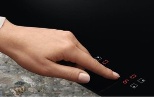 Варочная панель Электролюкс LIB60420CK фото 3 в Новосибирске Варочная панель Electrolux LIB60420CK фото 3 в Новосибирске