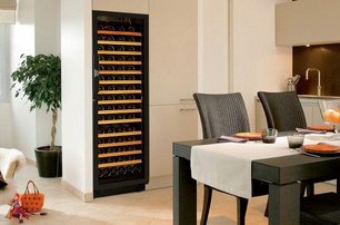 Встраиваемый монотемпературный винный шкаф EuroCave V-259 K-800022-L фото 4 в Новосибирске