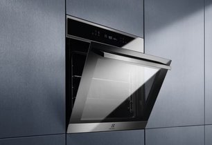 Духовой шкаф Electrolux EOE7C31X фото 2 в Новосибирске