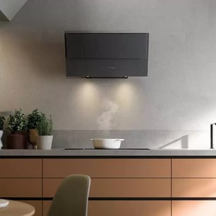 Наклонная вытяжка Фалмек VERSO 85 BLACK фото 2 в Новосибирске Наклонная вытяжка Falmec VERSO 85 BLACK фото 2 в Новосибирске