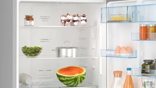 Двухкамерный холодильник Bosch KGN76CI30U фото 3 в Новосибирске