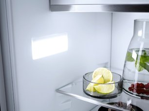 Встраиваемый холодильник Миле K 7733 E фото 4 в Новосибирске Встраиваемый холодильник Miele K 7733 E фото 4 в Новосибирске