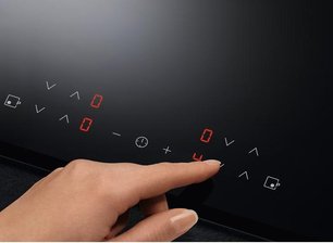 Варочная панель АЕГ IKB 64301 FB фото 4 в Новосибирске Варочная панель AEG IKB 64301 FB фото 4 в Новосибирске