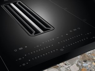 Варочная панель с вытяжкой Электролюкс KCC85450 фото 4 в Новосибирске Варочная панель с вытяжкой Electrolux KCC85450 фото 4 в Новосибирске