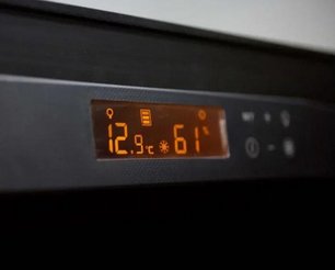 Встраиваемый монотемпературный винный шкаф EuroCave V-059 K-800014-S фото 4 в Новосибирске