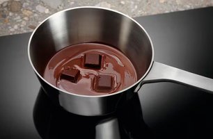 Варочная панель Электролюкс EIV64453 фото 4 в Новосибирске Варочная панель Electrolux EIV64453 фото 4 в Новосибирске