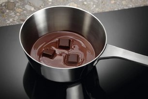 Варочная панель Электролюкс LIB60424CK фото 4 в Новосибирске Варочная панель Electrolux LIB60424CK фото 4 в Новосибирске