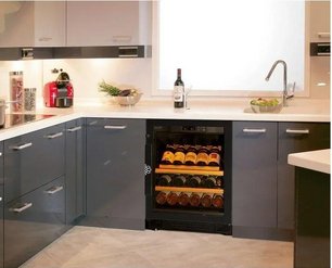 Встраиваемый монотемпературный винный шкаф EuroCave V-059 K-800012-S фото 2 в Новосибирске