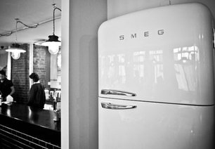 Холодильник Смег FAB50B фото 2 в Новосибирске Холодильник Smeg FAB50B фото 2 в Новосибирске