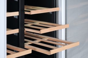 Встраиваемый под столешницу винный шкаф Селлар Приват CP042-2TW фото 4 в Новосибирске Встраиваемый под столешницу винный шкаф CellarPrivate CP042-2TW фото 4 в Новосибирске