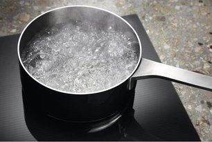 Индукционная варочная панель Электролюкс EIS6448 фото 2 в Новосибирске Индукционная варочная панель Electrolux EIS6448 фото 2 в Новосибирске