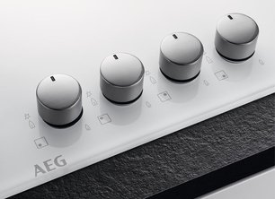 Варочная панель АЕГ HKB64420NW фото 2 в Новосибирске Варочная панель AEG HKB64420NW фото 2 в Новосибирске