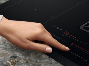 Варочная панель с вытяжкой Электролюкс KCC85450 фото 3 в Новосибирске Варочная панель с вытяжкой Electrolux KCC85450 фото 3 в Новосибирске