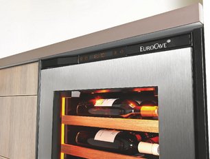 Встраиваемый монотемпературный винный шкаф EuroCave V-INSP-M I-090017-M фото 4 в Новосибирске