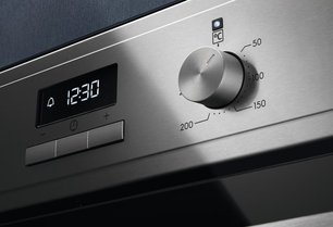 Духовой шкаф Electrolux EOF3H50BX фото 3 в Новосибирске