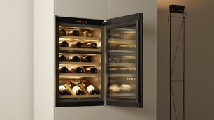 Встраиваемый винный шкаф V-ZUG WineCooler V4000 90 WC4T-51102 R черное стекло фото 2 в Новосибирске