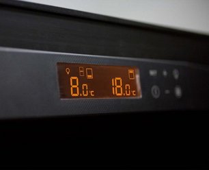 Встраиваемый мультитемпературный винный шкаф EuroCave S-259 K-800021-L фото 2 в Новосибирске