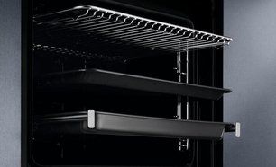 Духовой шкаф Electrolux EOF5C50BX фото 3 в Новосибирске