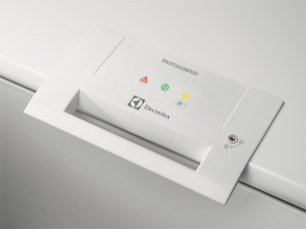 Морозильный ларь Electrolux EC3201AOW фото 3 в Новосибирске