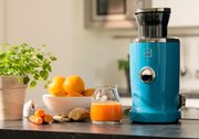 Соковыжималка NOVIS Vita Juicer синяя фото 4 в Новосибирске Соковыжималка NOVIS Vita Juicer синяя фото 4 в Новосибирске