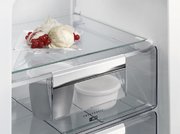 Встраиваемый холодильник AEG SCR819F8FS фото 4 в Новосибирске