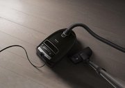 Пылесос Миле SGDA3 CompleteC3 Parquet XL Black Obsidian фото 2 в Новосибирске Пылесос Miele SGDA3 CompleteC3 Parquet XL Black Obsidian фото 2 в Новосибирске