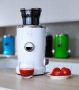 Соковыжималка NOVIS Vita Juicer белая фото 3 в Новосибирске Соковыжималка NOVIS Vita Juicer белая фото 3 в Новосибирске