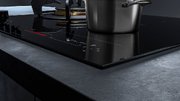 Газовая варочная панель с индукцией Kuppersbusch KIG 6850.0 SR-E5 Black Velvet фото 4 в Новосибирске