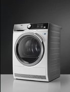 Сушильная машина с тепловым насосом AEG T9DBA68SC фото 3 в Новосибирске