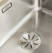 Мойка BLANCO SOLIS 340/180-U нержавеющая сталь, чаша слева фото 3 в Новосибирске Мойка BLANCO SOLIS 340/180-U нержавеющая сталь, чаша слева фото 3 в Новосибирске