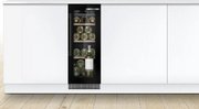 Встраиваемый винный шкаф Bosch KUW20VHF0 фото 3 в Новосибирске