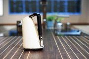 Электрочайник Бугатти Kettle Vera Leather Cream фото 2 в Новосибирске Электрочайник Bugatti Kettle Vera Leather Cream фото 2 в Новосибирске