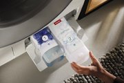 Набор средств для стирки Miele UltraPhase Explorer Set (6 шт) фото 2 в Новосибирске