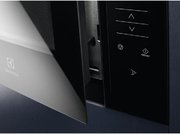 Встраиваемая микроволновая печь Electrolux KMFE172TEX фото 3 в Новосибирске