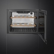 Встраиваемый винный шкаф Smeg CVI121B3 фото 2 в Новосибирске
