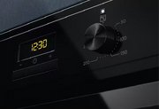 Духовой шкаф Electrolux EOD3H50BK фото 3 в Новосибирске