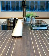 Электрочайник Бугатти Kettle Vera Leather Cream фото 3 в Новосибирске Электрочайник Bugatti Kettle Vera Leather Cream фото 3 в Новосибирске