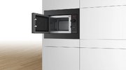 Встраиваемая микроволновая печь Bosch BFL523MB4 фото 3 в Новосибирске