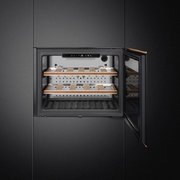 Встраиваемый винный холодильник Smeg CVI621NR3 фото 3 в Новосибирске