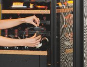 Встраиваемый двухтемпературный винный шкаф EuroCave D-INSP-M I-090021-M фото 4 в Новосибирске