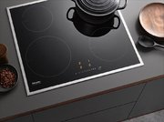 Индукционная варочная панель Miele KM7201 FR новая, с витрины (без коробки) фото 3 в Новосибирске