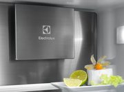 Встраиваемый холодильник Electrolux E8MNCD18S фото 3 в Новосибирске