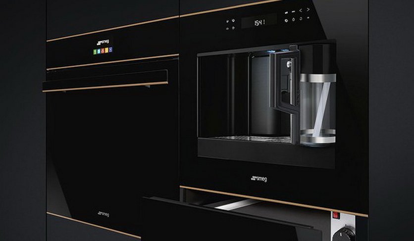 Встраиваемые кофемашины Smeg