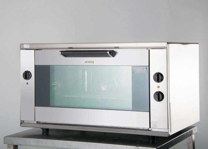Конвекционная печь Smeg